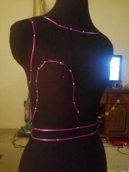 Outline of bodice front.
